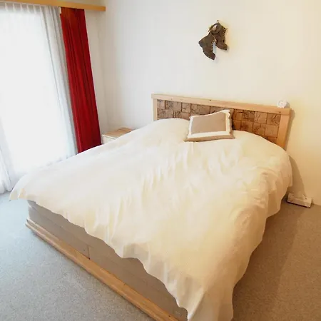 Tauschna Mit Privat-pool * Samedan